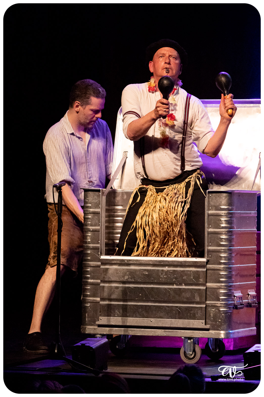 LE GROOVE DE LA MONTAGNE (TONI BARTL’S ALPIN DRUMS)